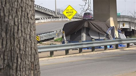 Governor Mayor Battle Over Austin Homelessness As Progressive Citys