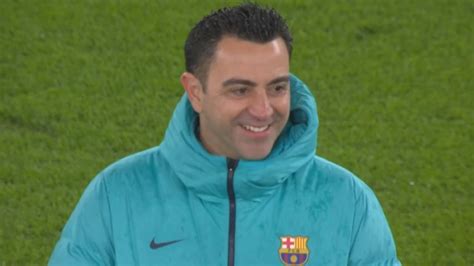 Xavi Hernández No Puede Evitar Reírse Al Ver Entrenar Al Barça