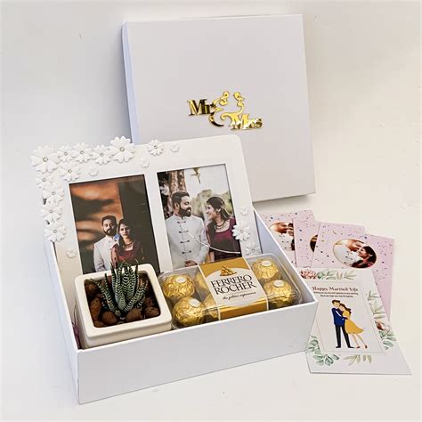 Best Wedding Gifts For Couples Online | Marriage Gift Box