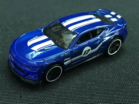 HOT WHEELS 17 Camaro ZL1 Collectable Vehicle Scale 1 64 EUR 4 21