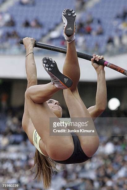 Womens Pole Vault Photos and Premium High Res Pictures - Getty Images