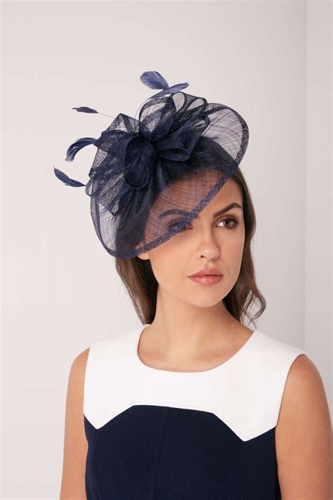 Pin By Celia Portillo Matachana On Hats And Fascinators Navy Fascinator