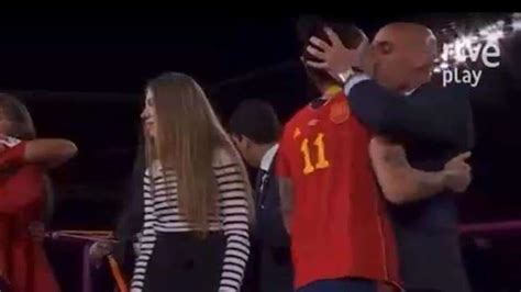 Spanish Minister Condemns Fa President Rubiales For Kissing Spain Star