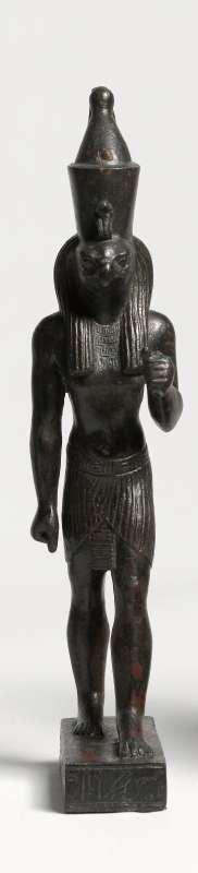 Statuette Of Horus Divine Representation Of The Pharaoh Wearing The