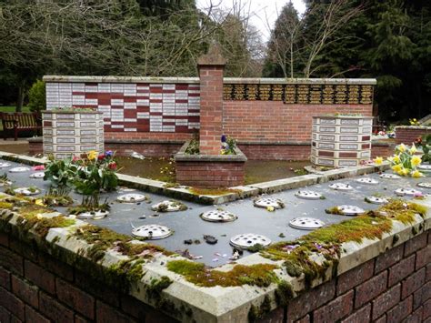 Darlington Crematorium Dans Darlington County Durham Cimetière Find