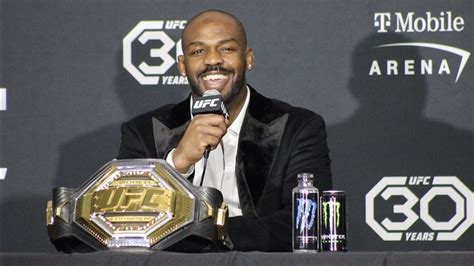 Jon Jones Pleads Not Guilty To Assault Daniel Cormier Comes To Champ S Defense