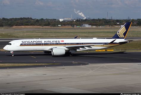 V Sme Singapore Airlines Airbus A Photo By Michael Stappen Id