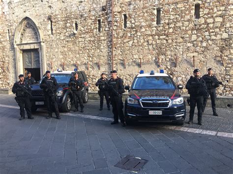 Taormina Me Larma Dei Carabinieri Aumenta I Controlli