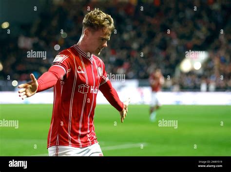 Bristol City S Tommy Conway Celebrates Scoring Their Side S First Goal