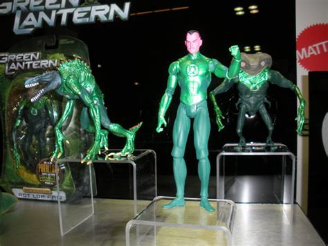 MARVELEANDO CON LOS HUEVONAZOS FIGURAS GREEN LANTERN