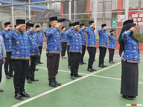 Peringati Hari Ibu Ke Seluruh Petugas Upacara Diisi Pegawai