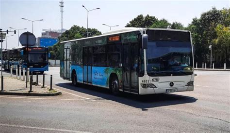 Prim Ria Capitalei Va Scoate Pe Trasee Mai Multe Troleibuze Autobuze