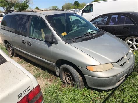 Internet Auction TMG4778 1997 Dodge Grand Caravan