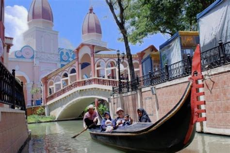 6 Tempat Wisata Pantai Terdekat Dari Bogor Yang Punya Spot Pemandangan