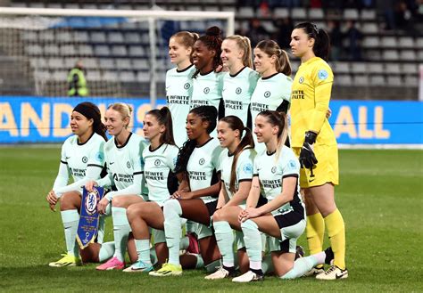 Chelsea v Arsenal WSL game delayed by sock colour clash | Reuters