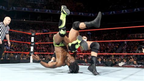 Wwe 10 Signature Moves That Deserve To Be Finishers