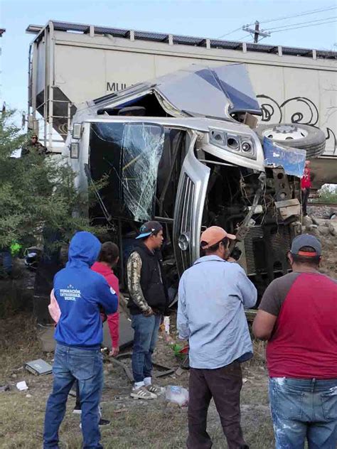 5 Personas Fallecidas Y 11 Lesionados En Accidente Ferrobiario