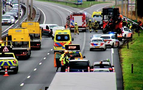 Dode En Twee Gewonden Bij Ongeval Op A1 Bij Terschuur Update