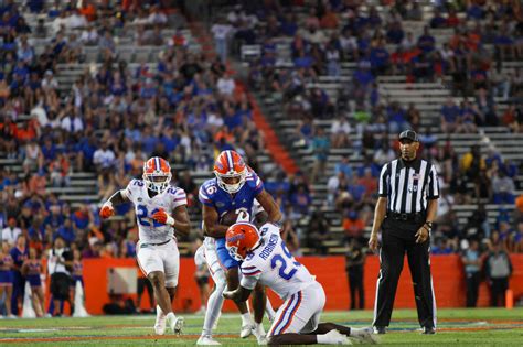 Florida Holds Annual Orange And Blue Game The Independent Florida Alligator