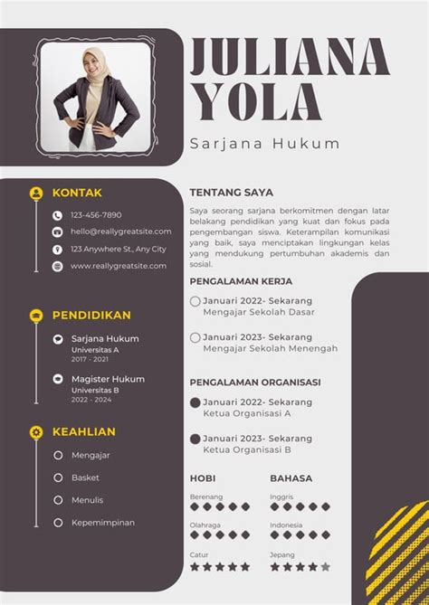 Halaman Gratis Contoh Cv Profesional Keren Canva