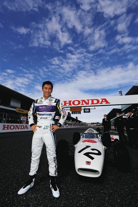 佐藤琢磨がデモランに登場「角田選手を皆で応援」【f1日本gp】：中日スポーツ・東京中日スポーツ