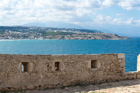 Basti N De La Ciudadela Fortezza En La Ciudad De Rethymno Creta Grecia