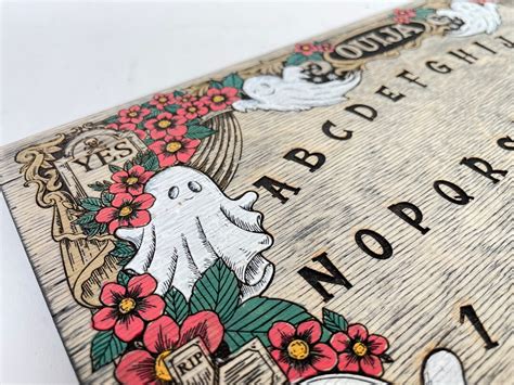 Cute Ghost Ouija Board Wall Art Floral Wooden Spirit Board For Table