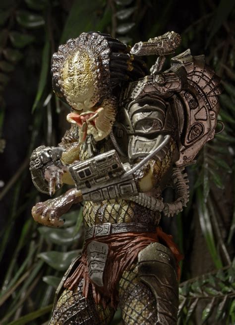 Predator – 7” Scale Action Figure – Ultimate Jungle Hunter – NECAOnline.com