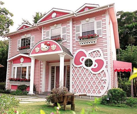 LIFE'S ADVENTURE: MY FUTURE HOUSE...ONLY IN PINK AND PURPLE NOT JUST ...