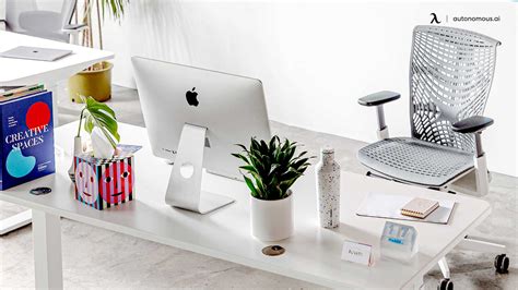 How to Decorate a Desk: Ideas to Add Personality to your Workspace