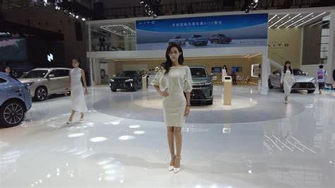 车展模特 2022年中国天津国际汽车展览会AITO展台模特走秀4K实拍 Tianjin Auto Show Girls 2022