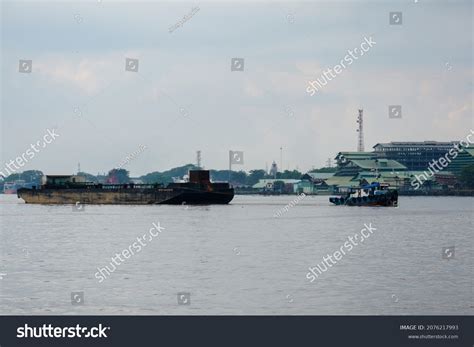 13 Kapal tongkang batubara Images, Stock Photos & Vectors | Shutterstock