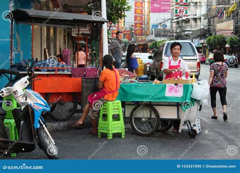 曼谷唐人街 泰国街道食物 Makashnitsa 石榴汁销售 编辑类图片 图片 包括有 石榴 商业 153431090