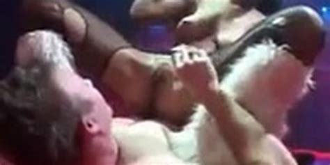 Lovely Striper Puts A Dildo Inside Her Tnaflix