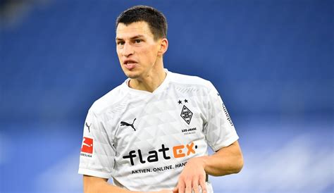 Borussia M Nchengladbach Stefan Lainer An Lymphknotenkrebs Erkrankt