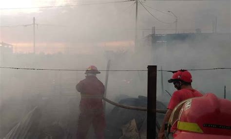 Sullana Incendio Deja Al Menos 4 Viviendas Afectadas En La