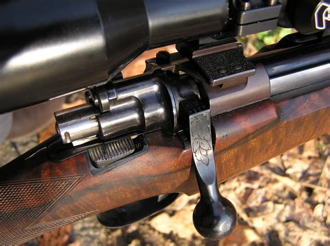 Saqib Bashir: DeLuxe Mauser .375 H&H Magnum rifle