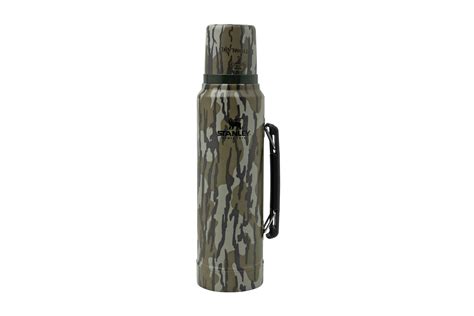 Stanley The Legendary Classic Thermos Ml Bottomland Mossy Oak