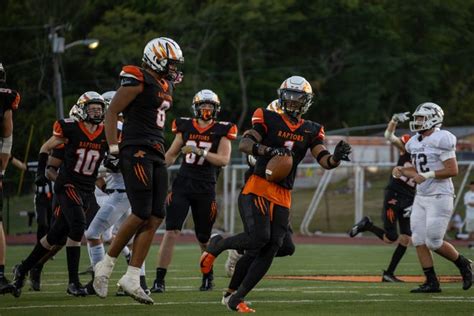 Ohio high school football: Cincinnati Anderson routs Lebanon, 44-14