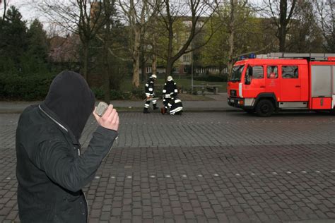 Versch Rfung Des Strafrechts Bei Gewalt Gegen Einsatzkr Fte Geplant