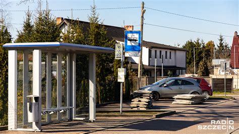 Dobra zamyka przystanek autobusowy ZDJĘCIA Radio Szczecin