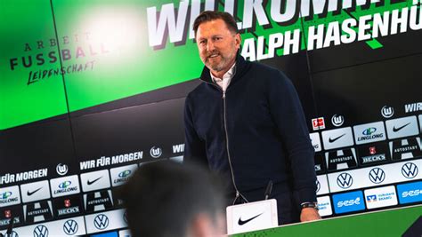 Pictures First Press Conference With Ralph Hasenhüttl Vfl Wolfsburg