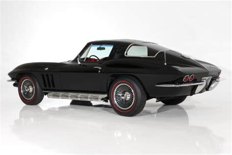 1965 Chevrolet Corvette Black/Red Stingray 327/350