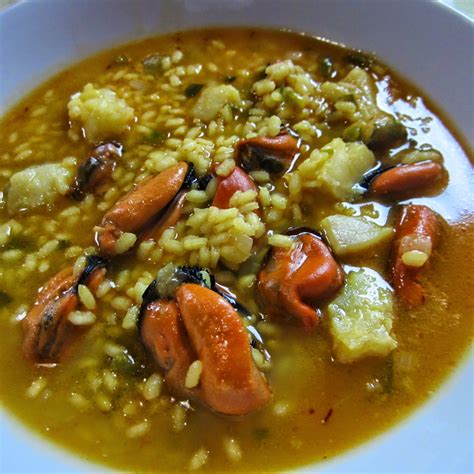 LAS RECETAS DE LA NENA ARROZ CALDOSO CON MEJILLONES Y BACALAO SKREI