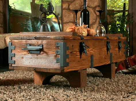 Rustic Coffe Table Wood Pine Chest Trunk Blanket Box Vintage Cottage