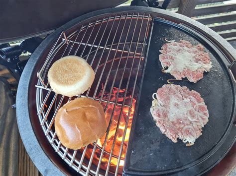 Smashburger Pizza Vom BGE Grillforum Und BBQ