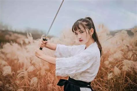 日本女武士：白天杀人，晚上伺候人——贯通日本文化频道