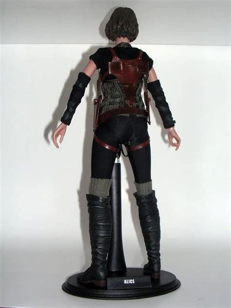 Resident Evil Afterlife Alice Movie Masterpiece Scale Figure By Hot Toys Part