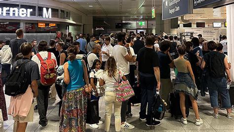 Unwetter in München Stromausfall sorgt für Chaos am Flughafen