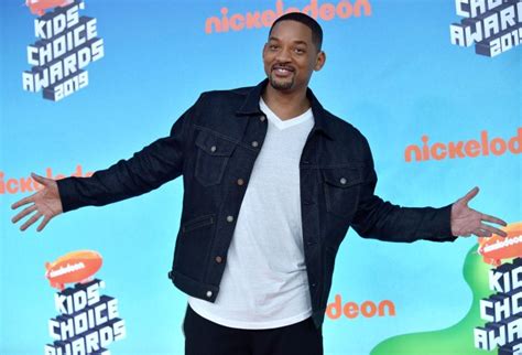 Will Smith, Lana Condor walk orange carpet at Kids' Choice Awards - All Photos - UPI.com